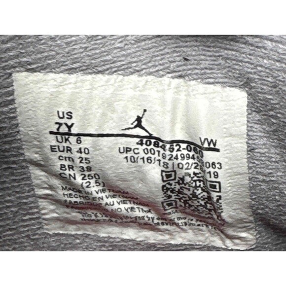 Nike Air Jordan 4 Retro Bred 2019 Size 7 Youth (Size 8.5 Women's) - Picture 6 of 8